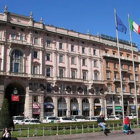Glamour * Milan