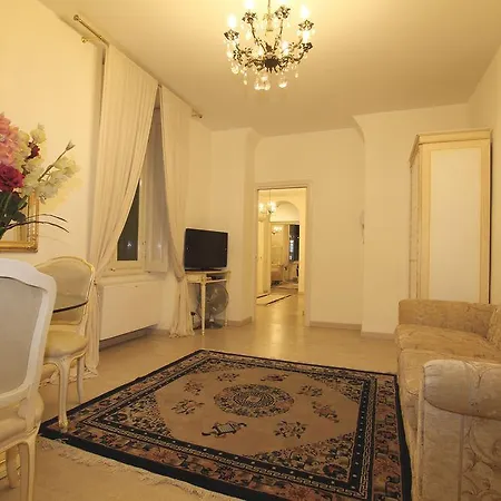 Glamour Apartment *